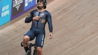 Image from: Tutup Penampilan Terakhir Di Sukan Asia Dengan Emas, Air Mata Azizulhasni Tumpah