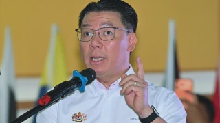 Image from: Petron Malaysia Siasat Dakwaan Pencemaran Petrol RON95 Di Beberapa Stesen Minyaknya Di Wilayah Utara