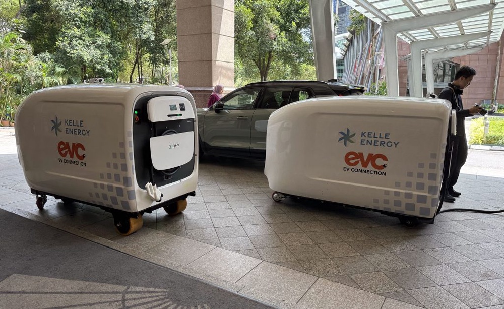 Image from: JomCharge powers F1 private fleet at Sepang with 1.4MW EV charging capacity