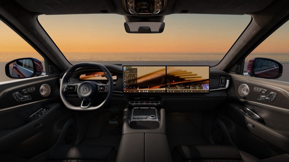 Image from: Zeekr 8X: Premium 900V PHEV SUV, up to triple-motor setup and 0–100km/h in 2.96s