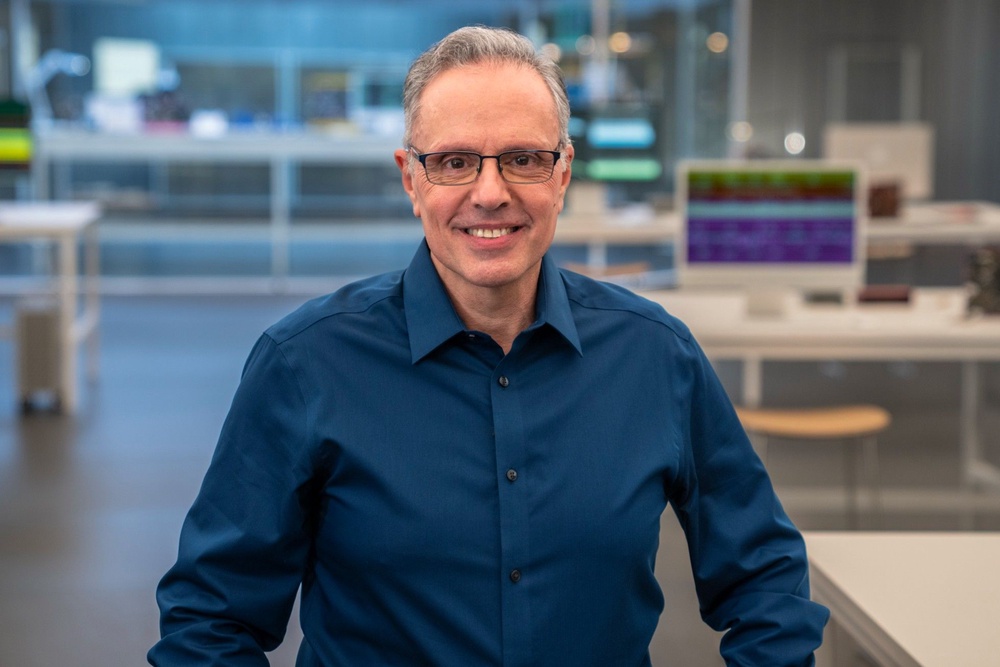 Image from: 苹果任命新CEO 库克掌舵15年后将转任执行董事长