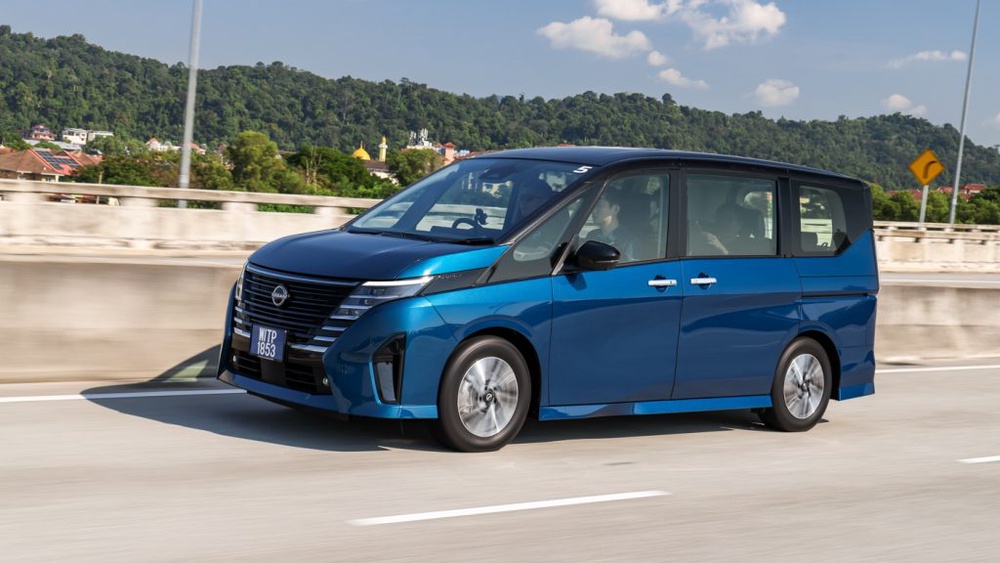 Image from: Can you and your family enjoy a 100% electric drive without ever plugging in?