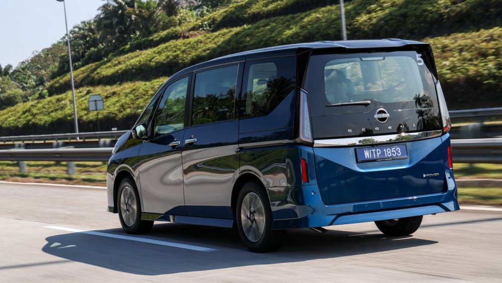 Image from: Can you and your family enjoy a 100% electric drive without ever plugging in?