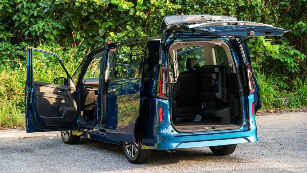 Image from: Can you and your family enjoy a 100% electric drive without ever plugging in?