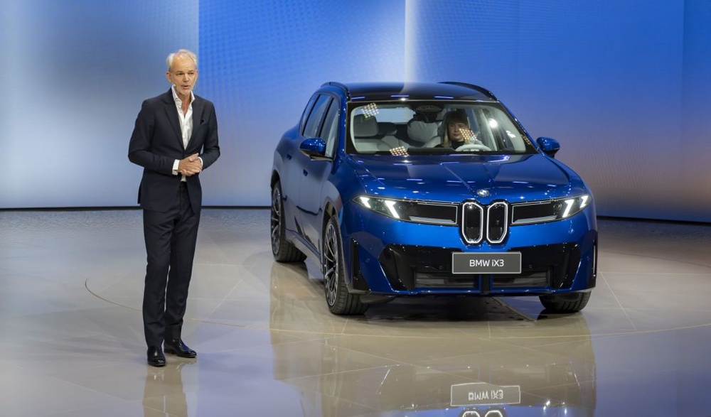 Image from: BMW iX3 Long Wheelbase unveiled in China. Over 900km CLTC-rated range and more features than global iX3