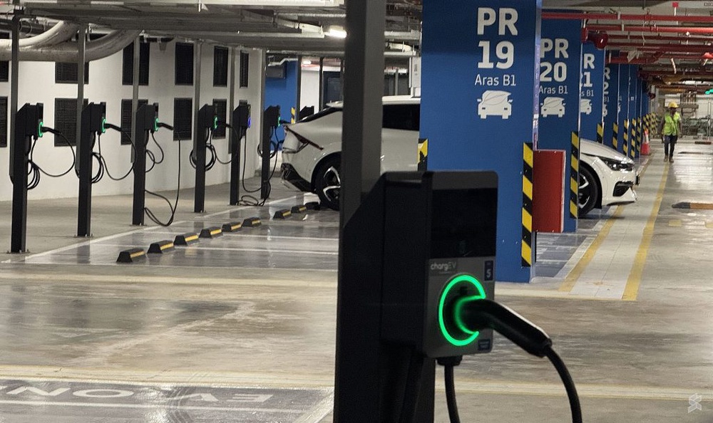 Image from: Malaysia now targets to have 30,000 EV charge points by 2030 – half of Singapore’s 2030 target
