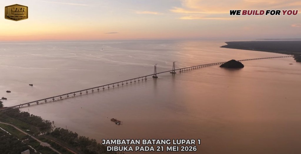 Image from: Sarawak’s Batang Lupar 1 Bridge: Malaysia’s longest river-crossing bridge opens today