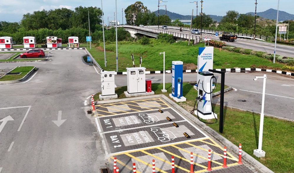 Image from: TNB Electron turns on 240kW DC Charger at Medan Peserai Batu Pahat