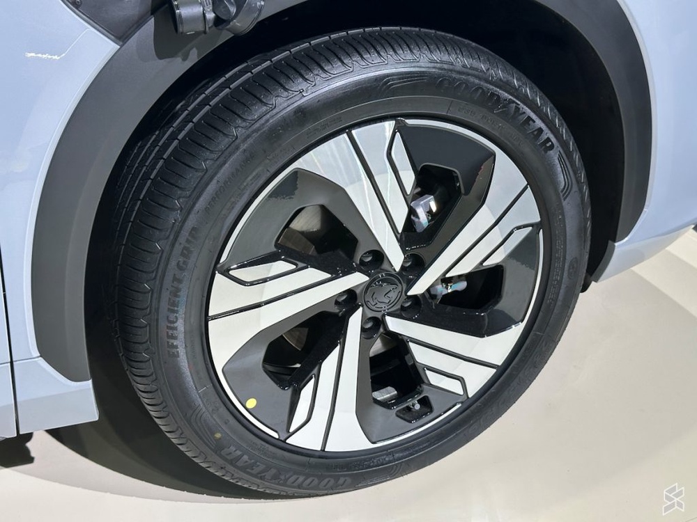 Image from: Proton e.MAS 7 Premium Plus delivers up to 450km WLTP, priced from RM119k