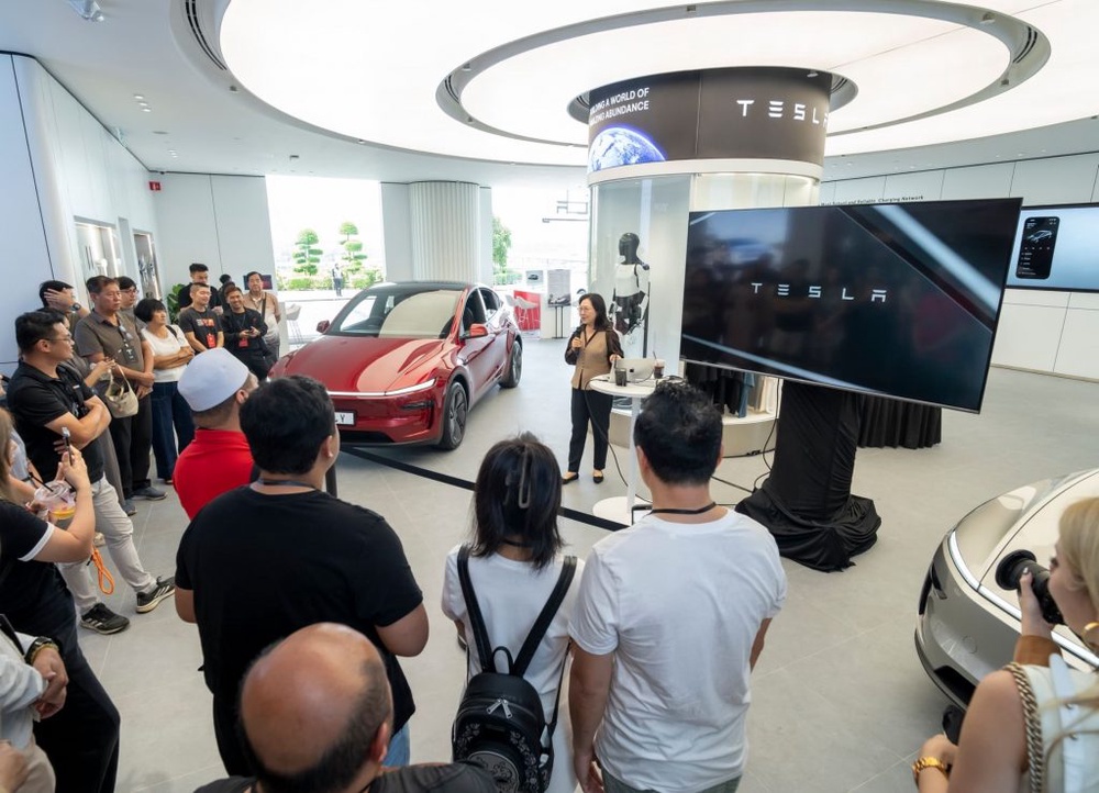 Image from: Tesla opens Experience Centre at Mid Valley Southkey in Johor Bahru, Model Y L deliveries have started in Malaysia