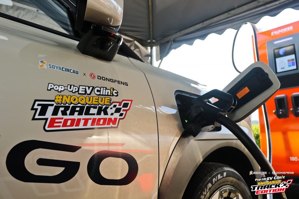 Image from: Over 100 EVs take over Sepang for SoyaCincau x Dongfeng Pop-Up EV Clinic: Track Edition 2026