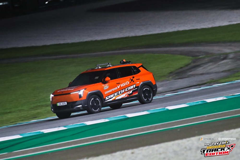 Image from: Over 100 EVs take over Sepang for SoyaCincau x Dongfeng Pop-Up EV Clinic: Track Edition 2026