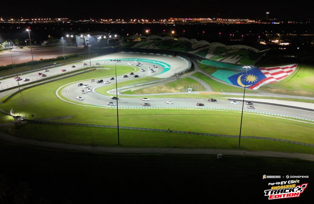 Image from: Over 100 EVs take over Sepang for SoyaCincau x Dongfeng Pop-Up EV Clinic: Track Edition 2026