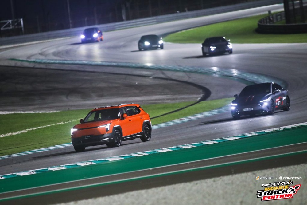 Image from: Over 100 EVs take over Sepang for SoyaCincau x Dongfeng Pop-Up EV Clinic: Track Edition 2026