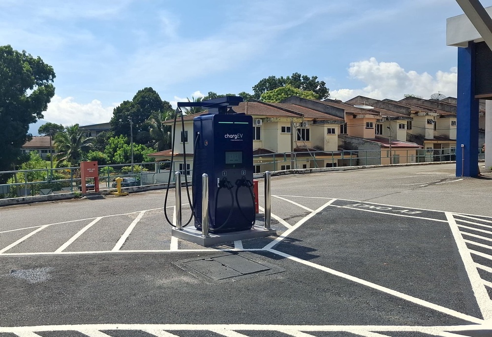 Image from: ChargEV在金马士和江沙TF Value-Mart超市部署60kW直流充电桩