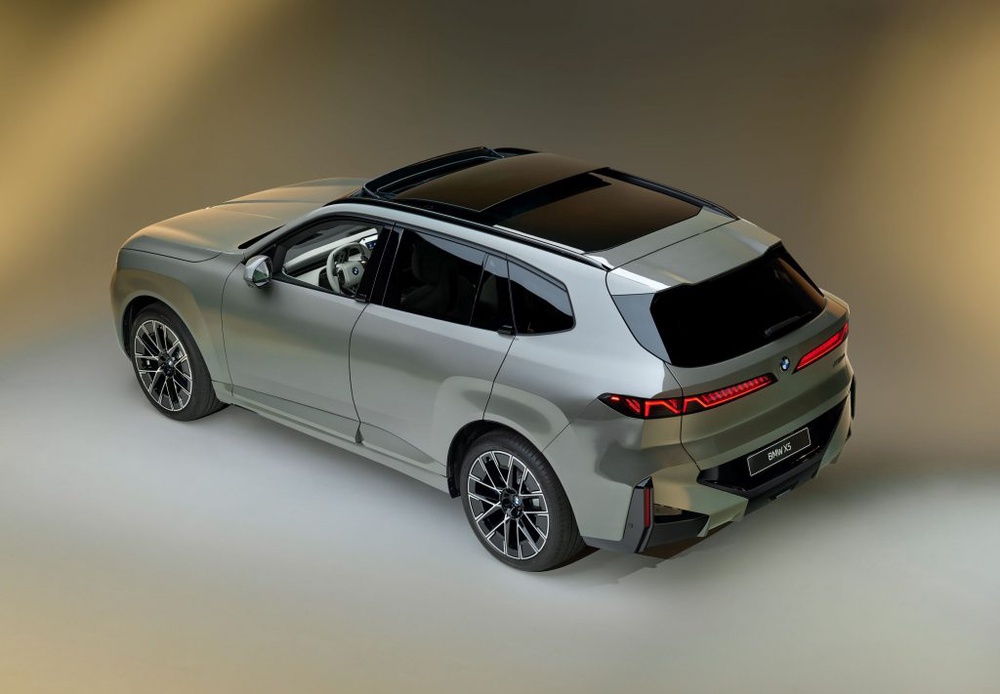 Image from: 5th-gen BMW X5: New BMW iX5 EV gets a massive 141kWh battery, up to 845km range