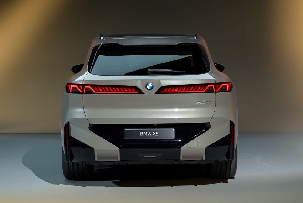 Image from: 5th-gen BMW X5: New BMW iX5 EV gets a massive 141kWh battery, up to 845km range