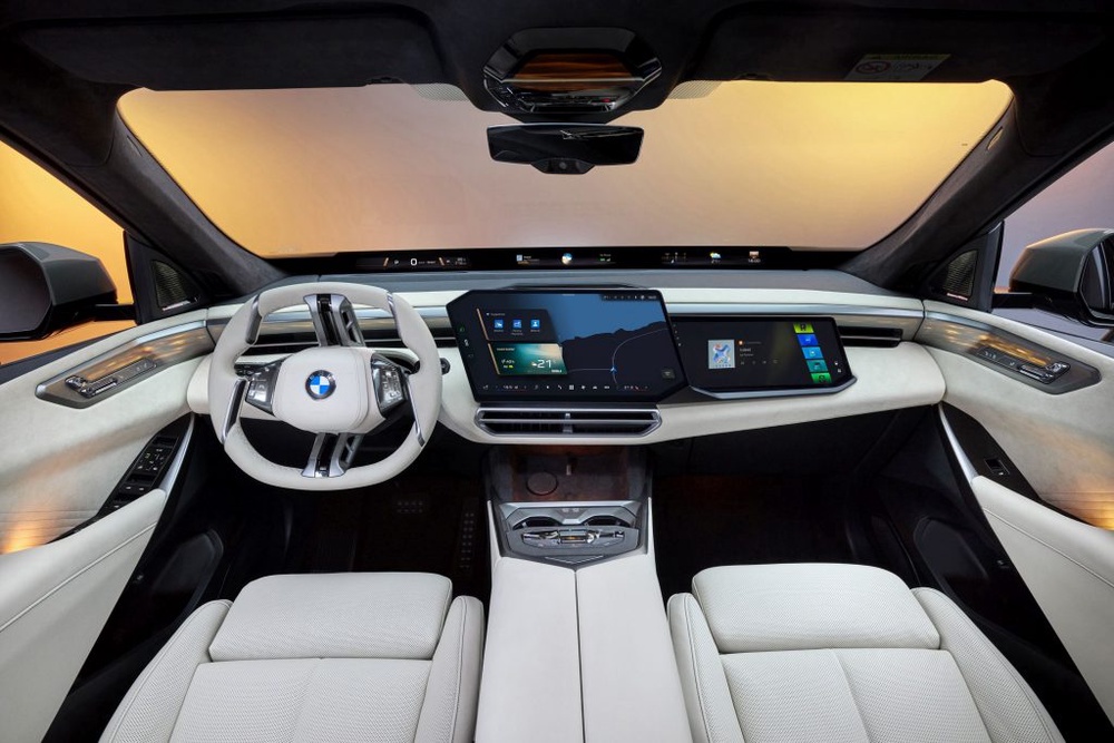 Image from: 5th-gen BMW X5: New BMW iX5 EV gets a massive 141kWh battery, up to 845km range