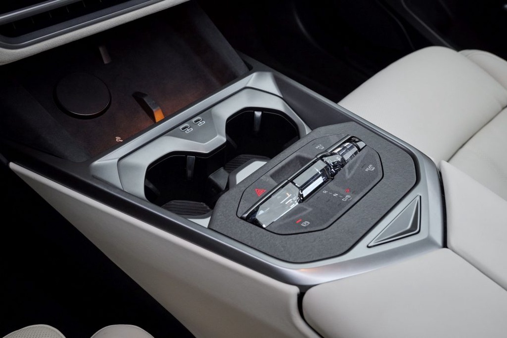 Image from: 5th-gen BMW X5: New BMW iX5 EV gets a massive 141kWh battery, up to 845km range