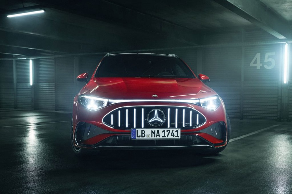 Image from: Mercedes-AMG CLA 45 goes electric with 671hp and AMG four-cylinder sound