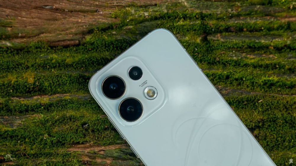 Image from: The OPPO Reno16 Pro 5G Lands in Malaysia: A Look at the New 200MP All-in-One Content Studio