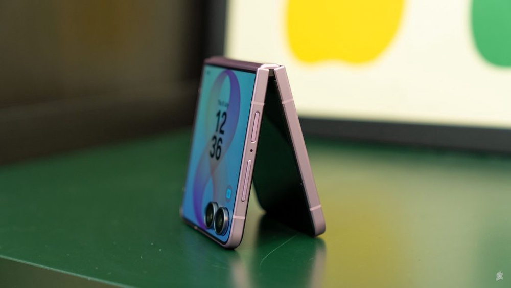 Image from: Samsung Galaxy Z Flip 8 hands-on: What’s actually new?