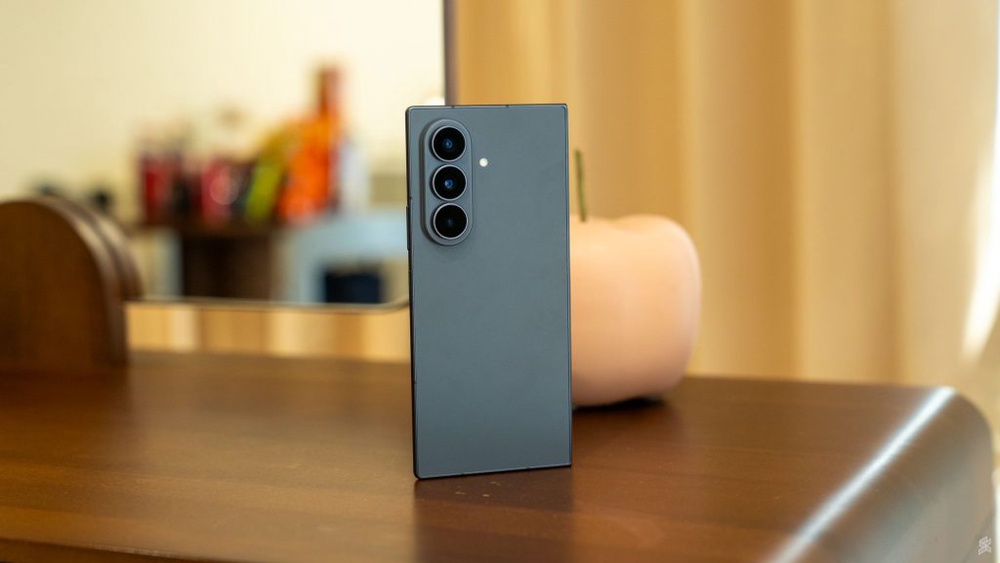 Image from: Samsung Galaxy Z Fold 8 Ultra hands-on: Bigger 5,000mAh battery, brighter display and thinner than before