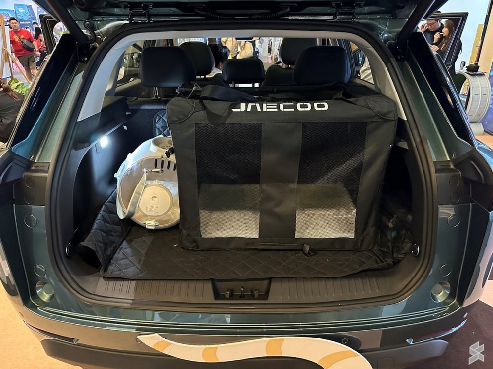 Image from: Jaecoo J5 EV: First look at the potential Proton e.MAS and BYD challenger