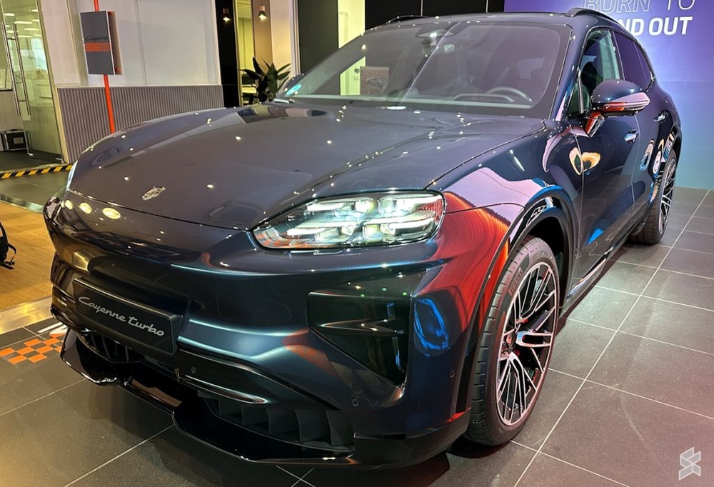 Image from: Porsche Cayenne Electric now in Malaysia: Up to 1140hp, over 600km of range, priced from RM699k