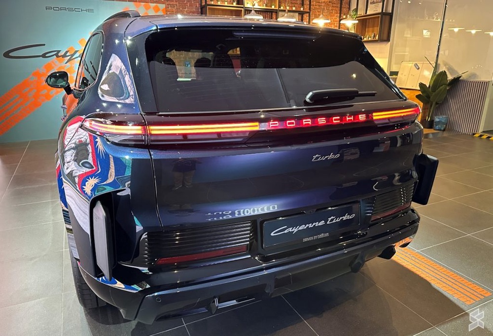 Image from: Porsche Cayenne Electric now in Malaysia: Up to 1140hp, over 600km of range, priced from RM699k