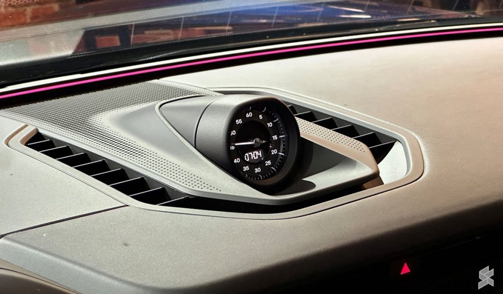 Image from: Porsche Cayenne Electric now in Malaysia: Up to 1140hp, over 600km of range, priced from RM699k