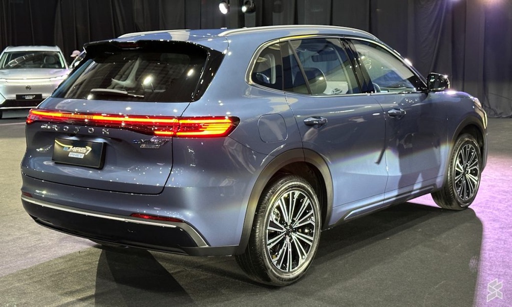 Image from: Proton e.MAS 7 PHEV CKD is here: Only one major change over CBU version