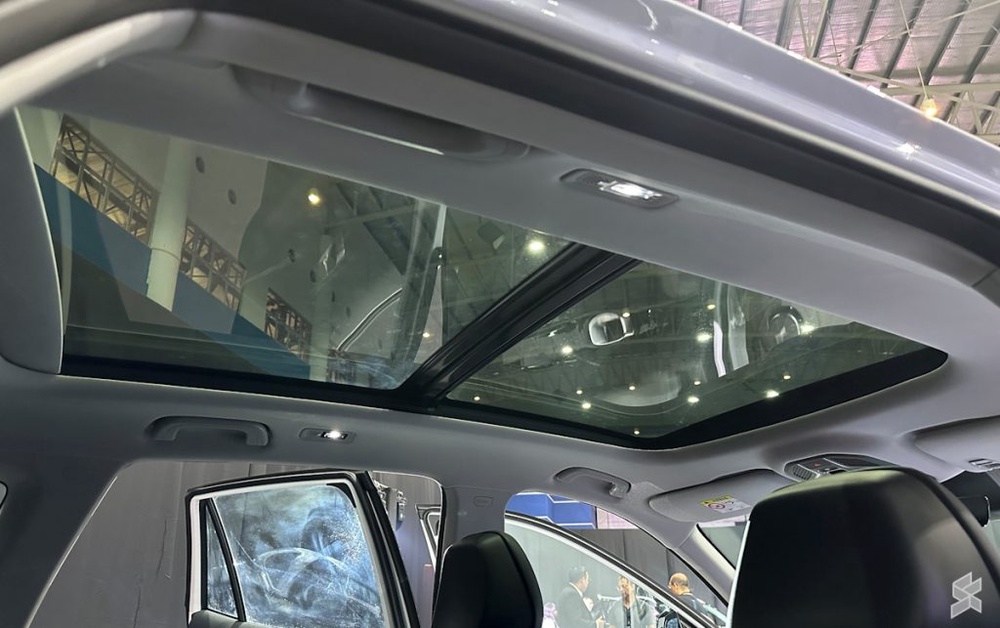 Image from: Proton e.MAS 7 PHEV CKD is here: Only one major change over CBU version