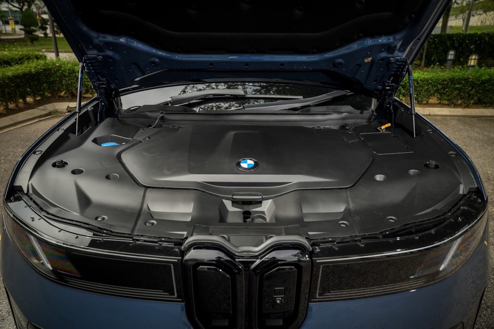 Image from: BMW iX3 50 xDrive now in Malaysia: The first Neue Klasse EV, priced at under RM400k