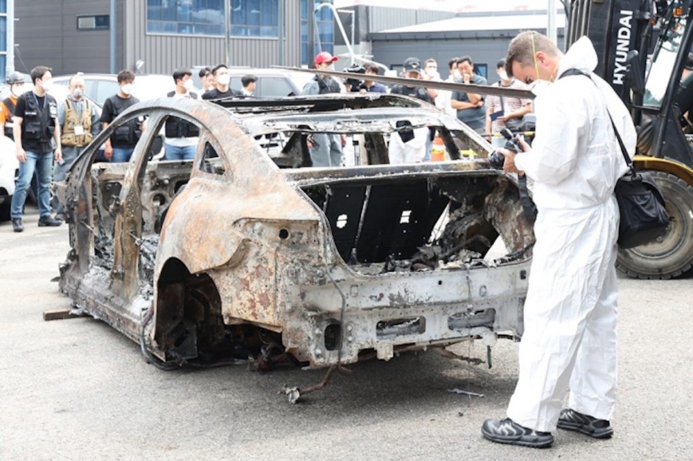 Image from: Alam Damai EV fire: Was the car a Mercedes-Benz EQE?