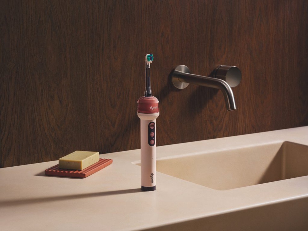 Image from: Dyson CameraJet is a smart toothbrush with a camera, AI and precision water jet