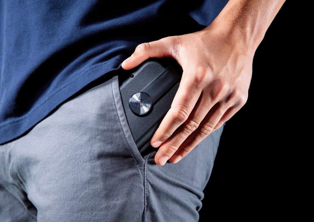 Image from: Razer Prio is a mobile gaming controller that folds to the size of a credit card