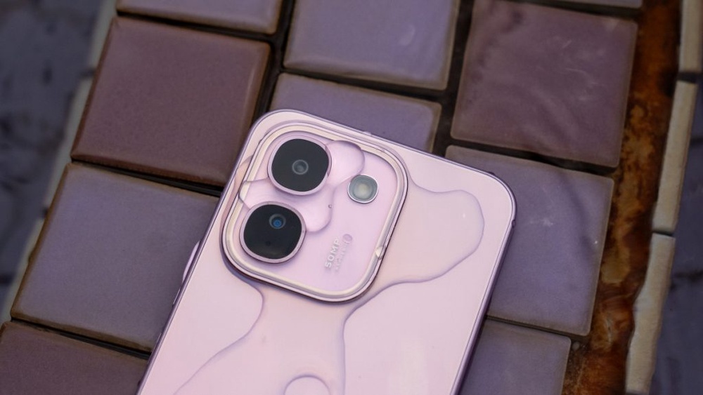 Image from: This Phone Has a 10,000mAh BlueVolt Battery That Can Power Your Other Devices | vivo V80 Lite 5G