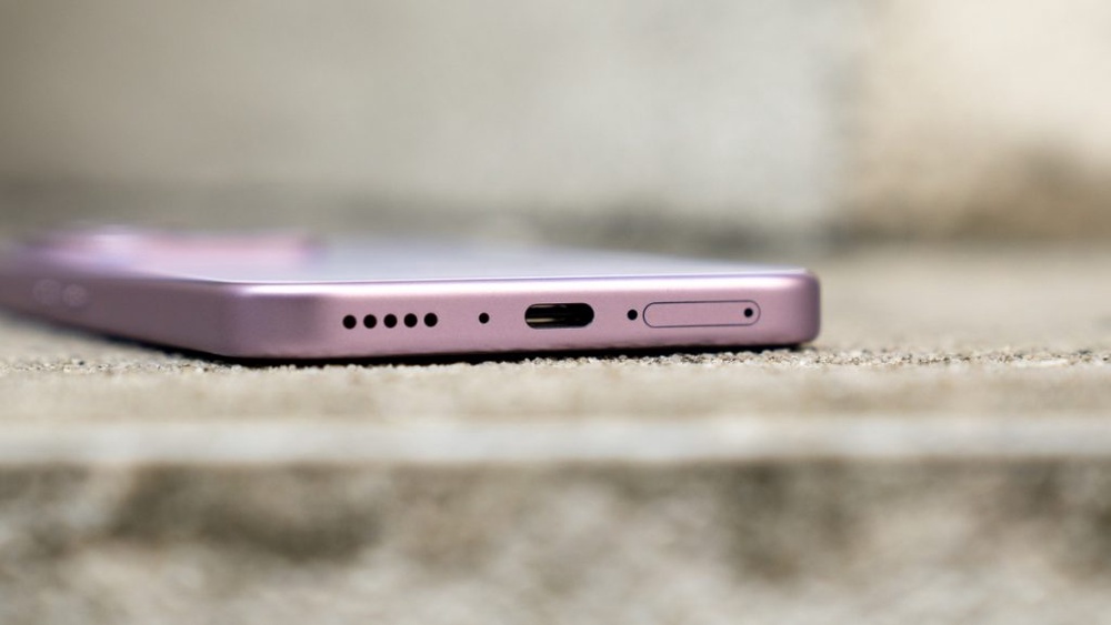 Image from: This Phone Has a 10,000mAh BlueVolt Battery That Can Power Your Other Devices | vivo V80 Lite 5G