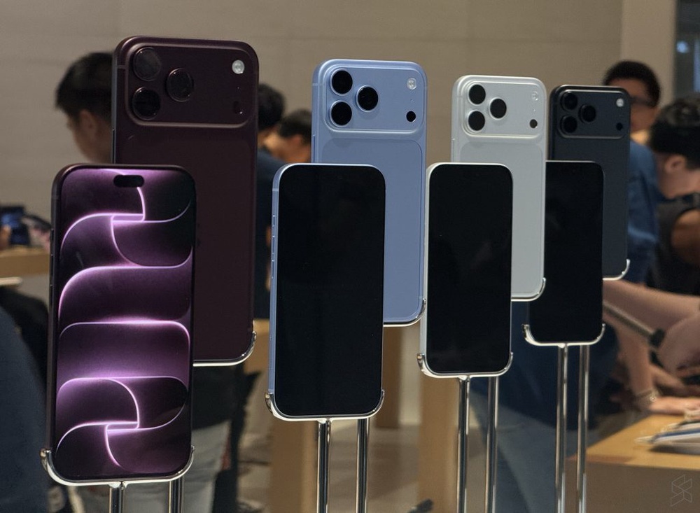 Image from: iPhone 18 Pro lands in Malaysia, first buyers queue at TRX from 4:30am