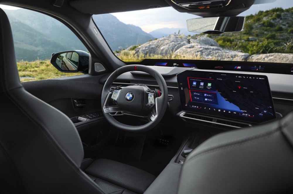 Image from: New BMW 3 Series: i3 EV with 912km range or M350 xDrive with 3.0L straight-six engine? PHEV coming later
