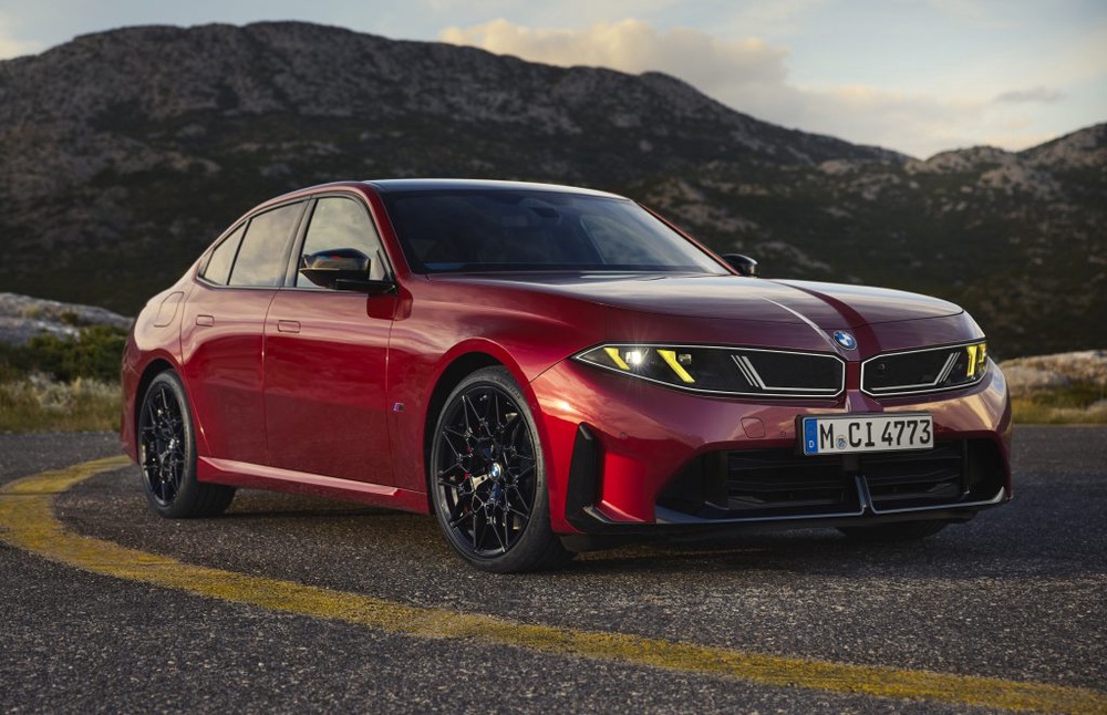 Image from: New BMW 3 Series: i3 EV with 912km range or M350 xDrive with 3.0L straight-six engine? PHEV coming later