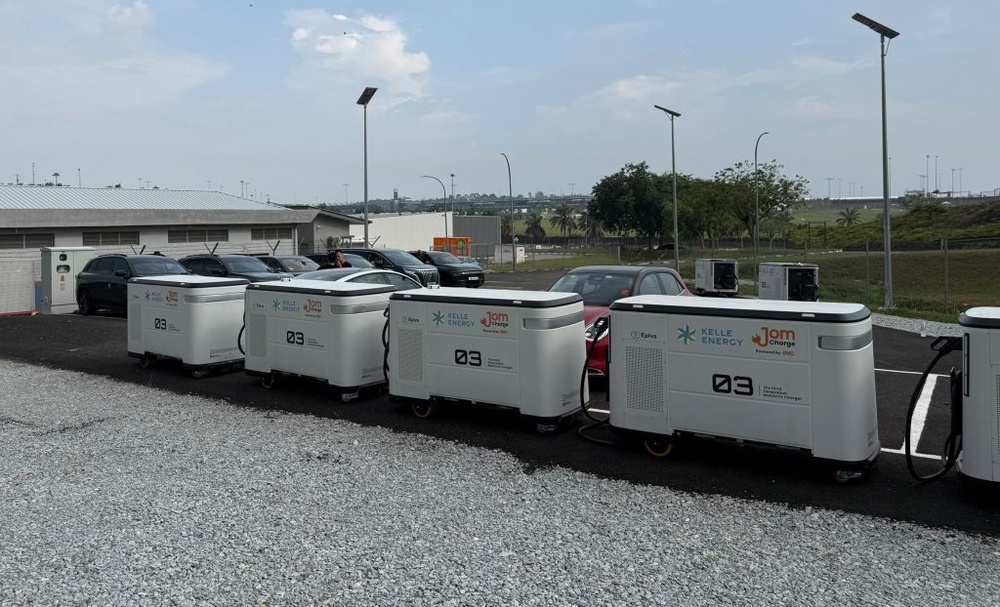 Image from: JomCharge powers F1 private fleet at Sepang with 1.4MW EV charging capacity