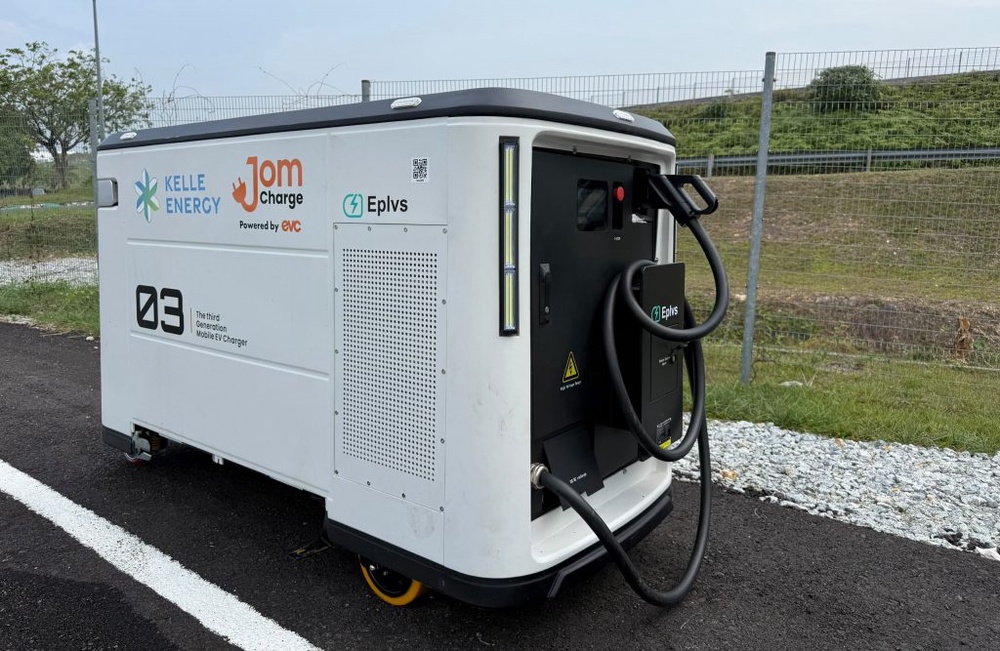 Image from: JomCharge powers F1 private fleet at Sepang with 1.4MW EV charging capacity