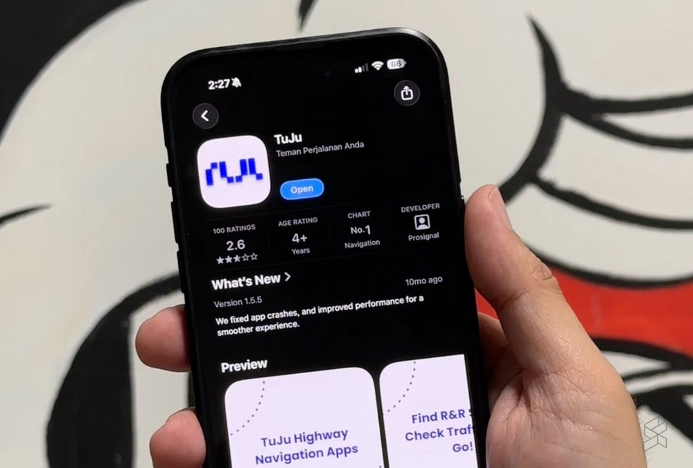 Image from: PM Anwar: Malaysia considering total ban on Waze