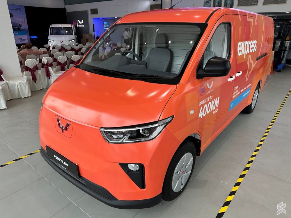 Image from: TQ Wuling Porta EV launched in Malaysia: Up to 400km CLTC range, 1.1-tonne payload, priced from RM99,800