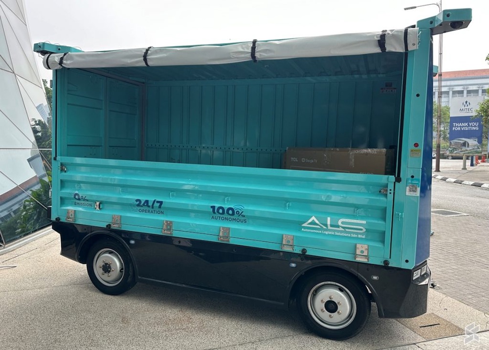 Image from: ALS RoboVan Level 4 driverless vehicle starts public road trial in Cyberjaya