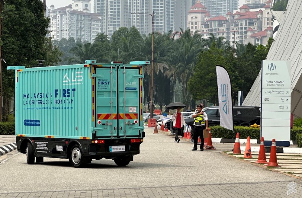 Image from: ALS RoboVan Level 4 driverless vehicle starts public road trial in Cyberjaya