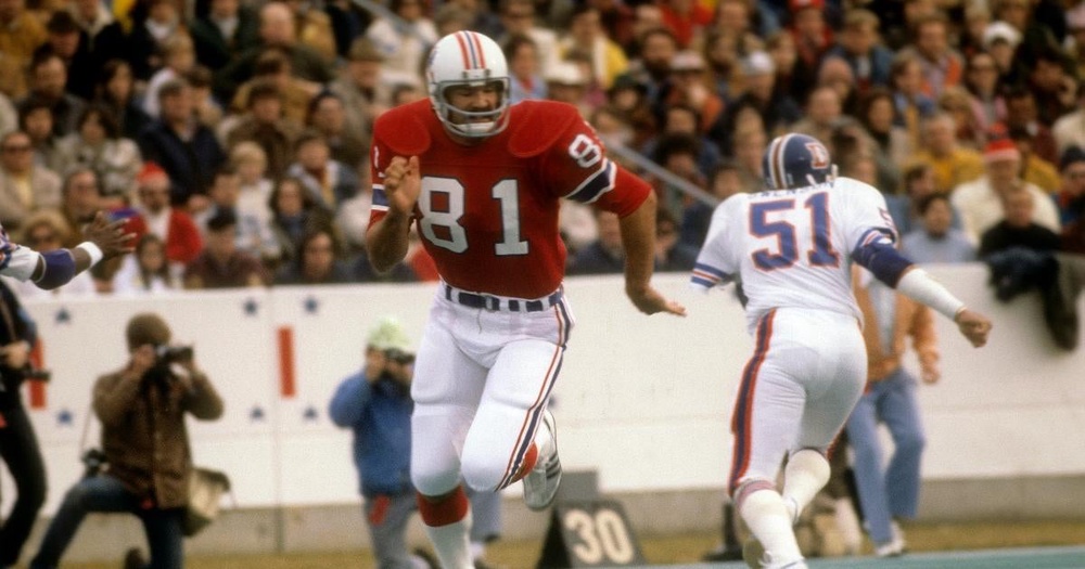 Super Bowl Champion Russ Francis Dead at 70 After Plane Crash in