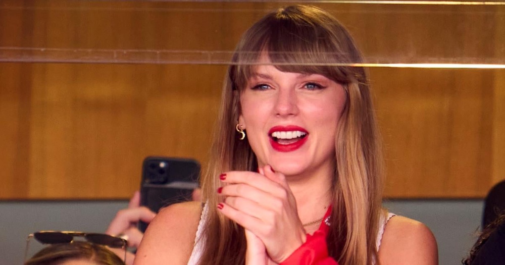 Taylor Swift Gets Lavish Birthday Gift From the Kansas City Chiefs Owners(02)
